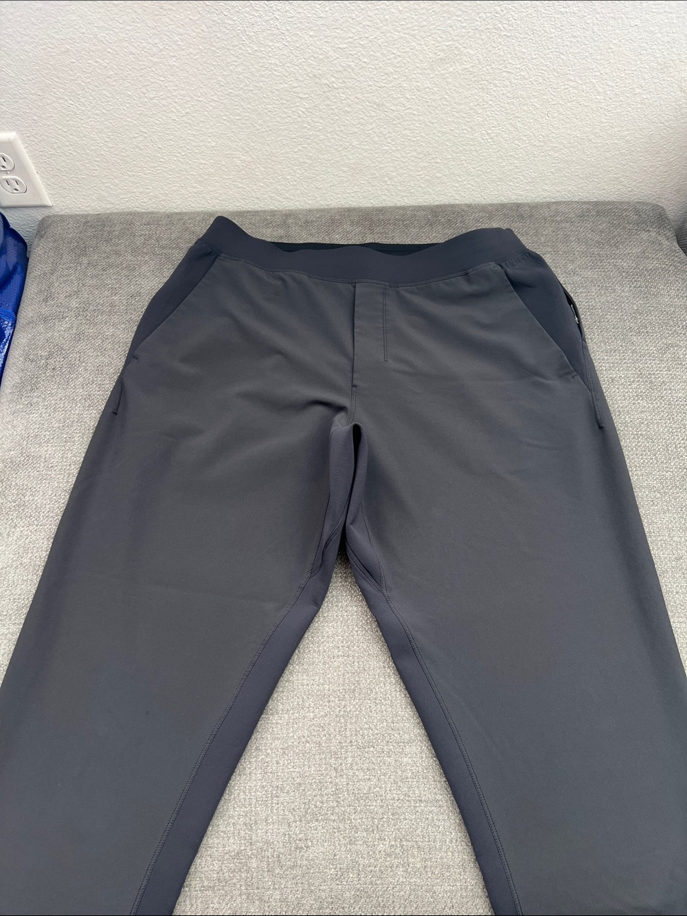 lululemon athletica Men's black Performance Joggers